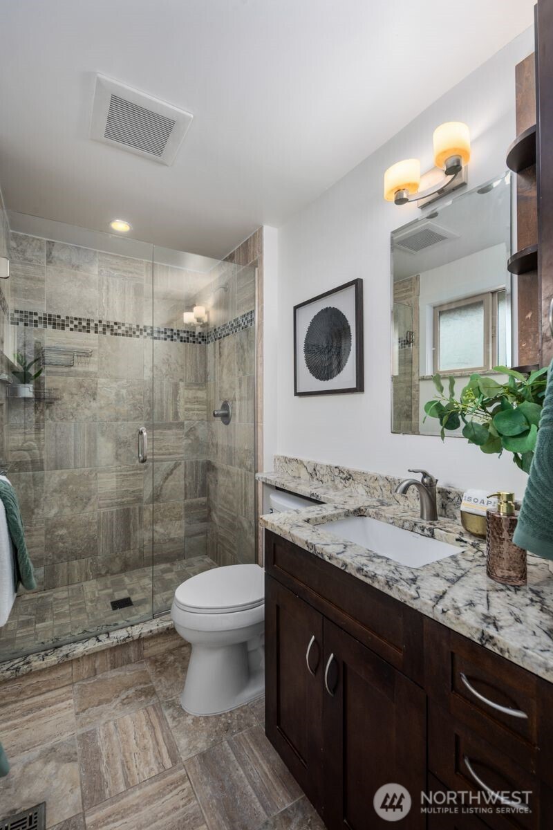 17909 73rd Avenue West Edmonds, WA 98026 - Photo 16 of 35