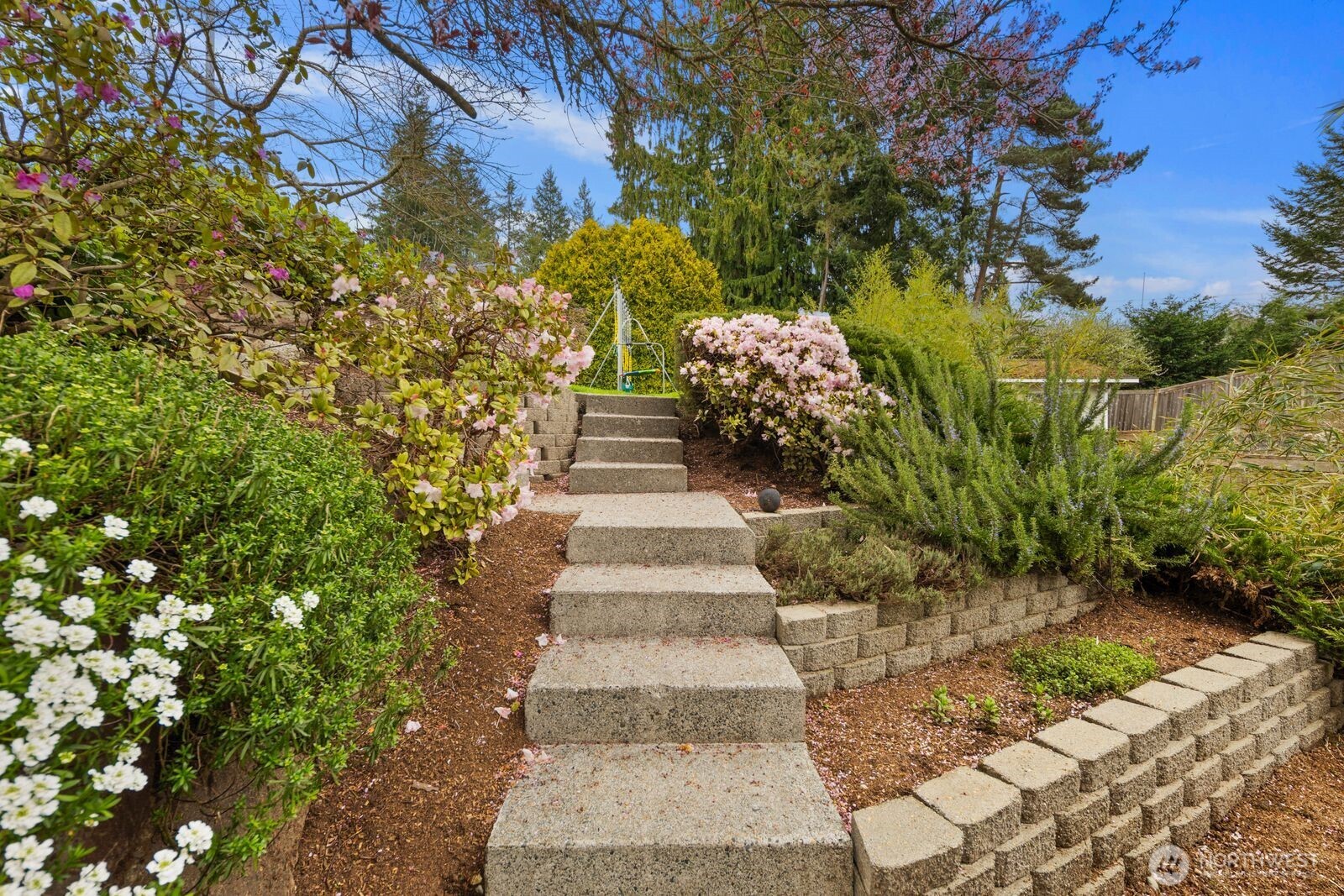 17909 73rd Avenue West Edmonds, WA 98026 - Photo 28 of 35