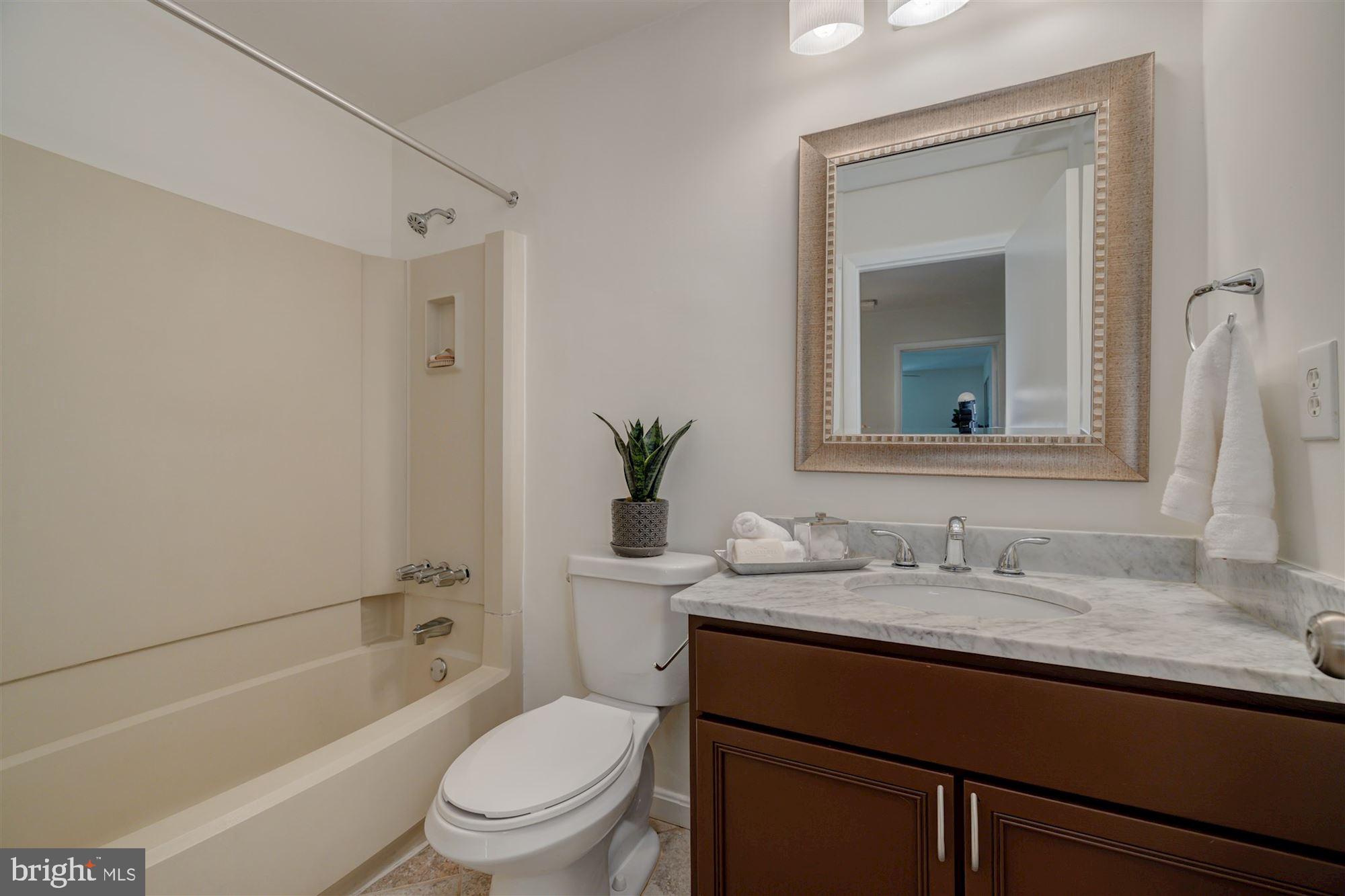 2039 Wethersfield Court Reston, VA 20191 - Photo 11 of 17 Upper Level Hallway Bathroom