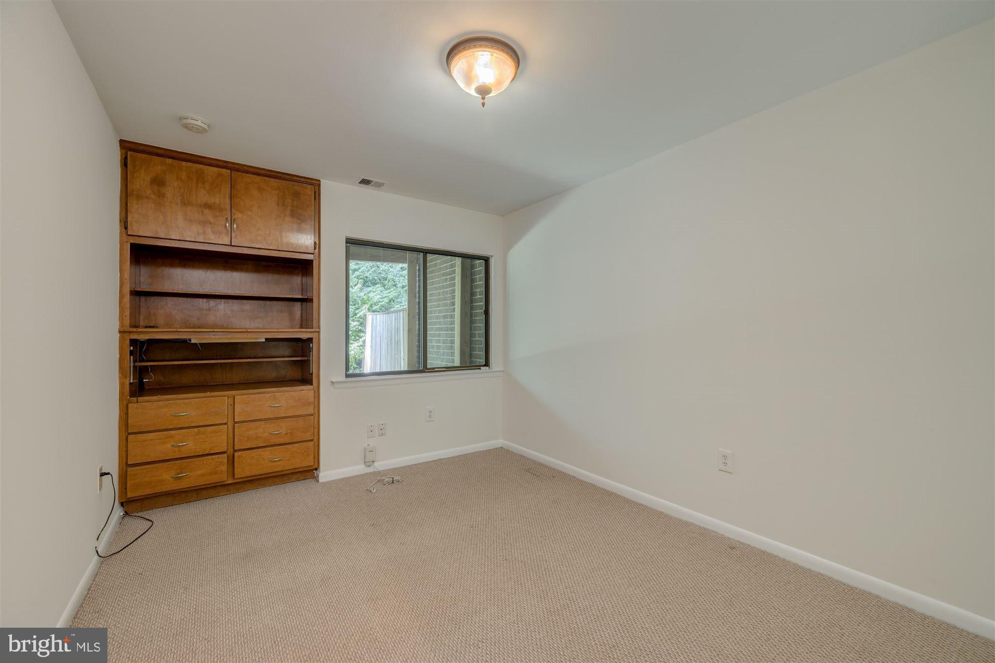 2039 Wethersfield Court Reston, VA 20191 - Photo 14 of 17 Bedroom 4