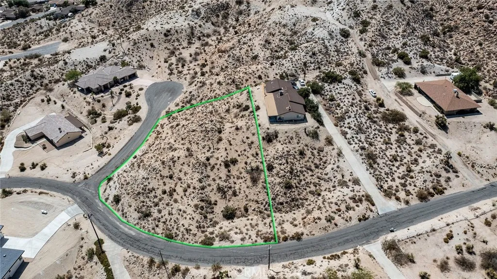 999 Mandarin Road Yucca Valley, CA 92284 - Photo 7 of 13