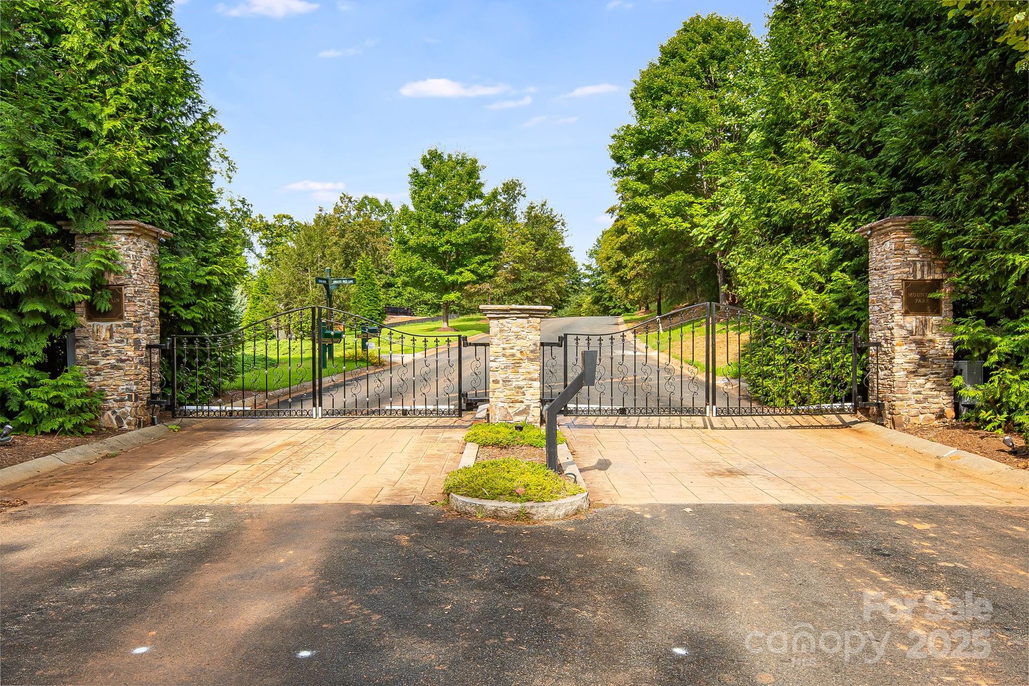 1140 Laurel Crest Lane Mill Spring, NC 28756 - Photo 25 of 27