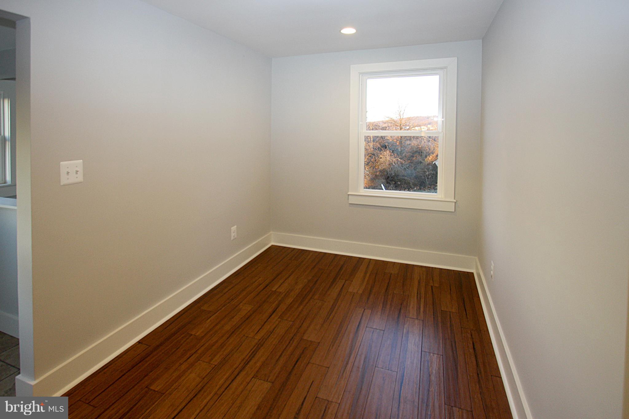 14448 Edgemont Road Smithsburg, MD 21783 - Photo 18 of 49 Dining Room (8x7)