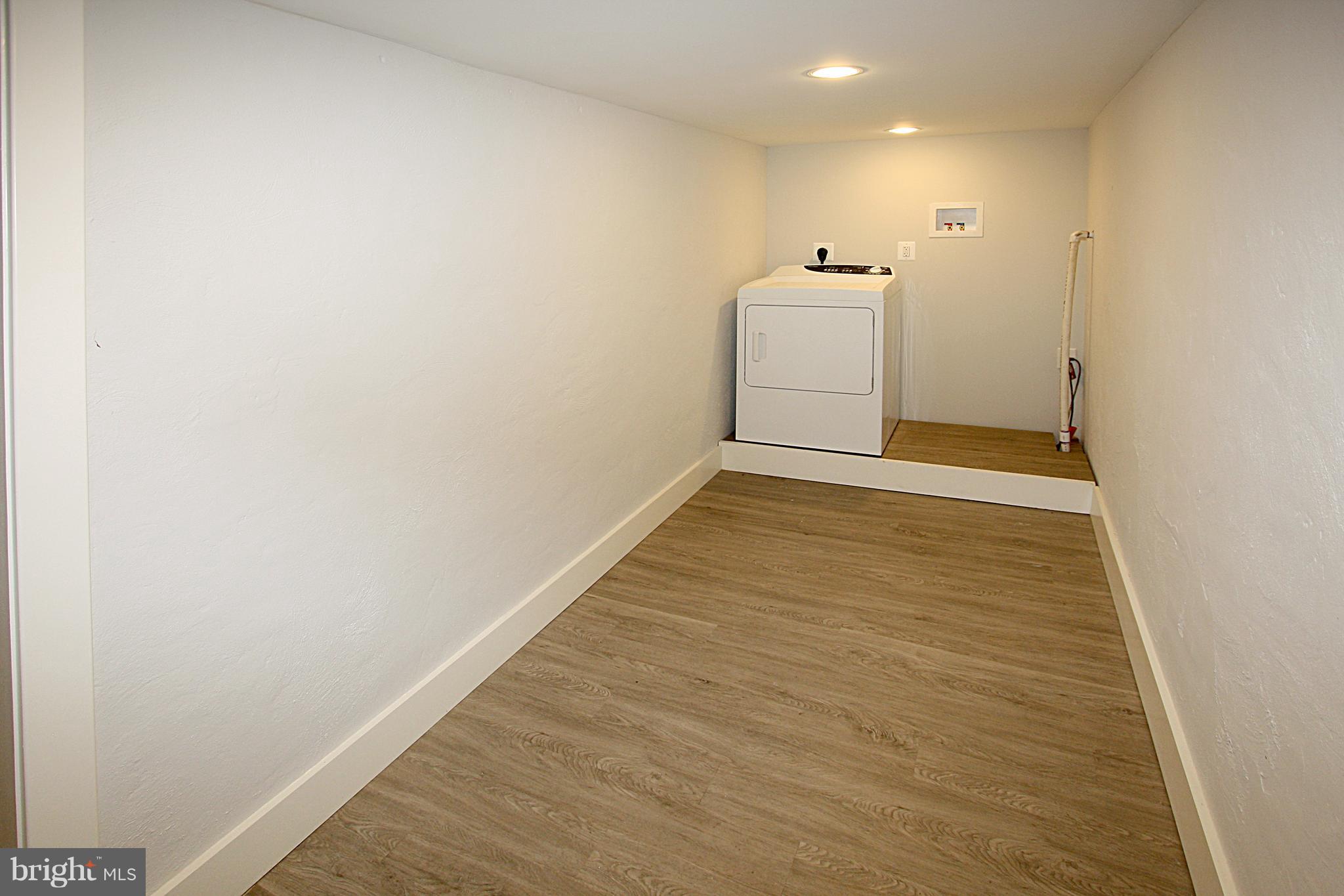 14448 Edgemont Road Smithsburg, MD 21783 - Photo 26 of 49 Laundry Room (14x5)
