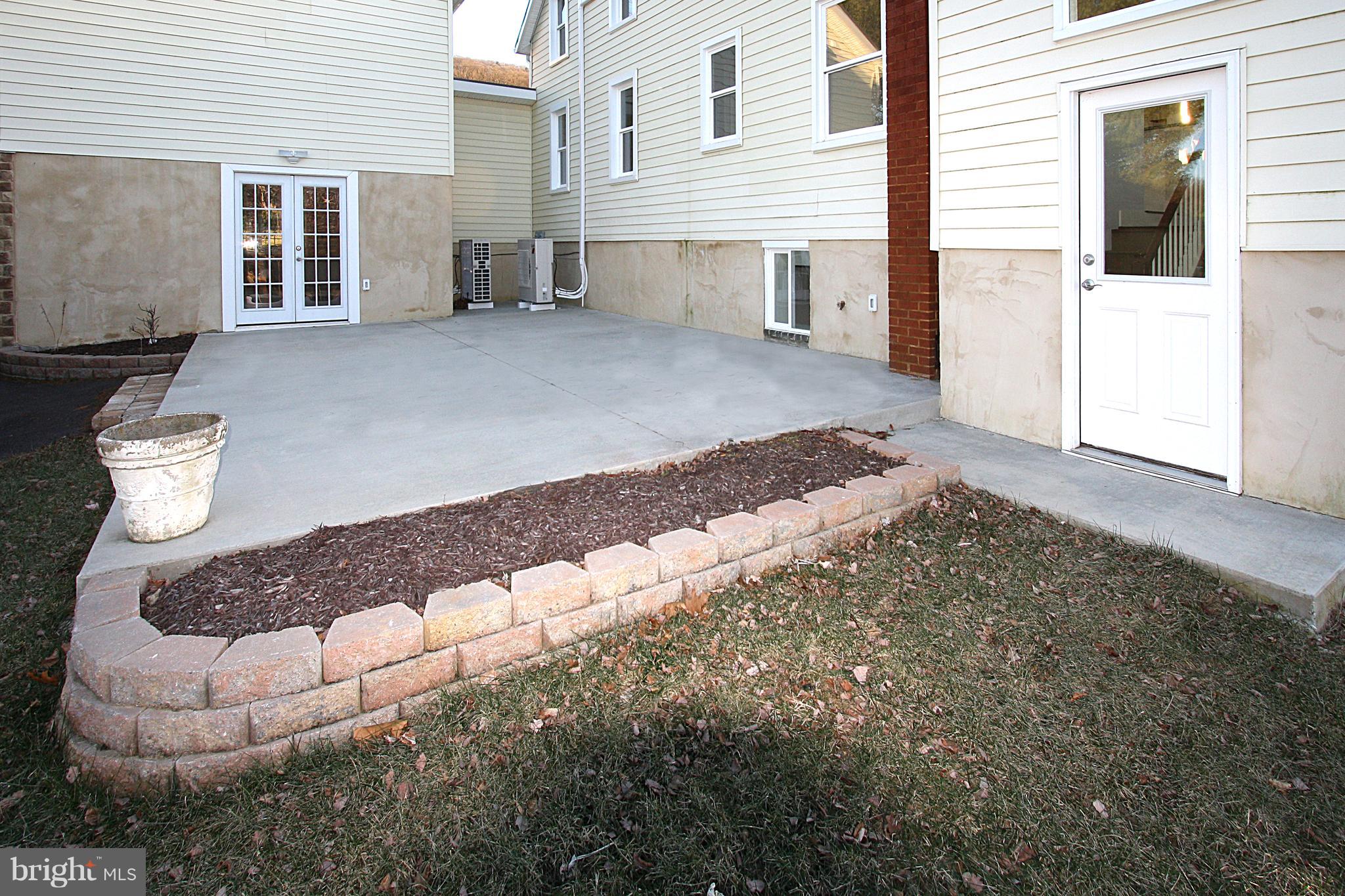 14448 Edgemont Road Smithsburg, MD 21783 - Photo 43 of 49 25x17 Patio w/2 Walkouts