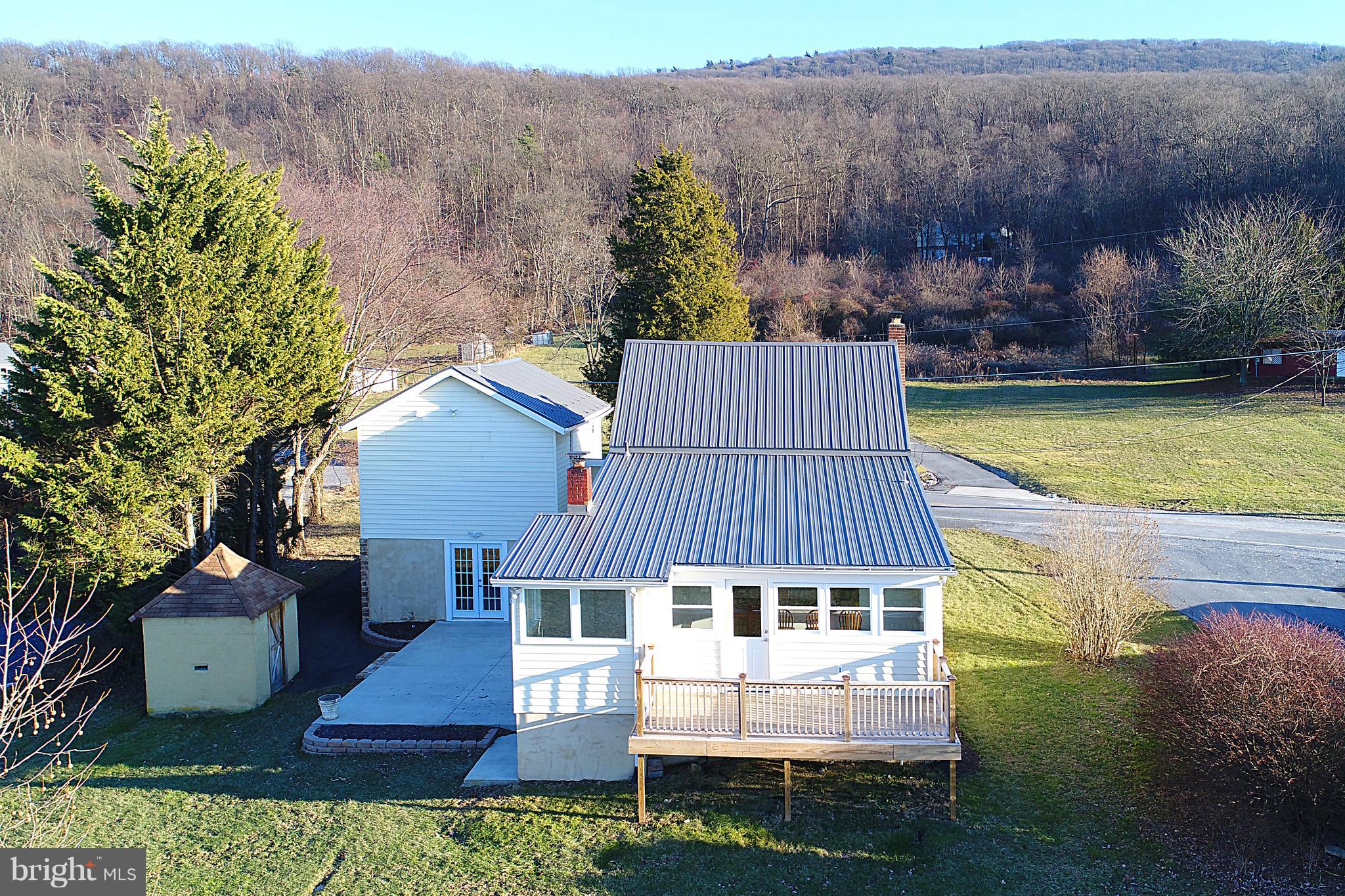14448 Edgemont Road Smithsburg, MD 21783 - Photo 9 of 49 Rear of Property