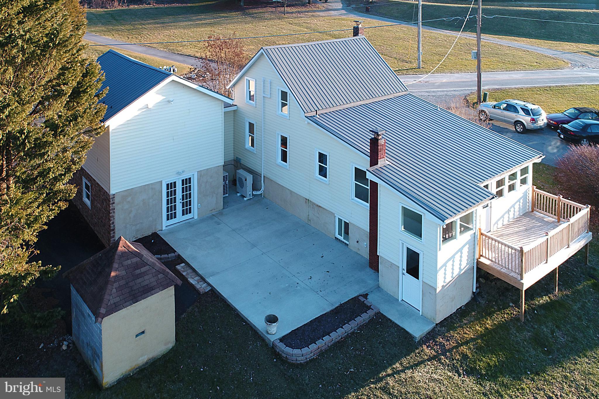 14448 Edgemont Road Smithsburg, MD 21783 - Photo 10 of 49 Secluded 26x17 Concrete Patio w/2 Walkouts
