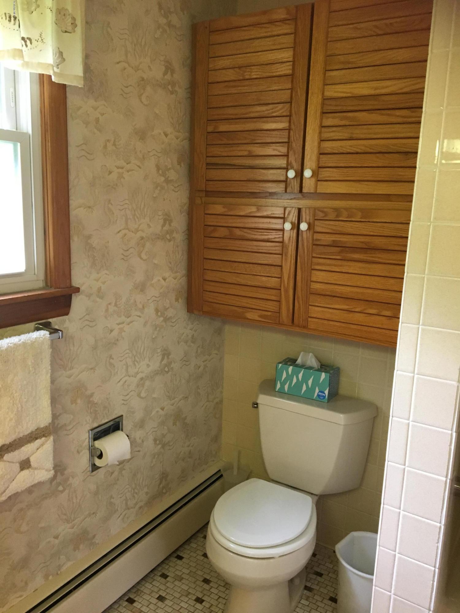 355 South State Road Cheshire, MA 01225 - Photo 24 of 31 bath room