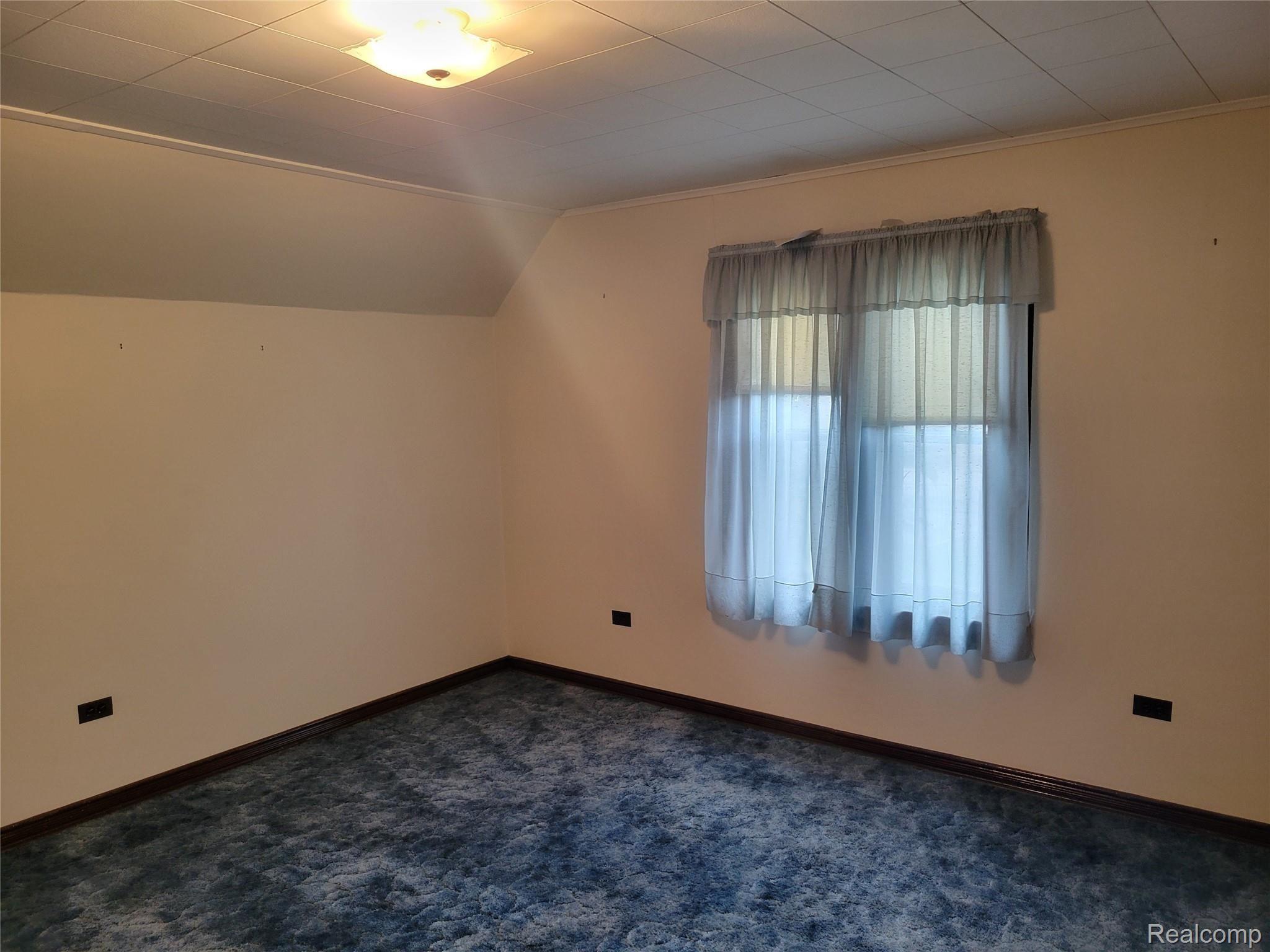 173 Burke Street River Rouge, MI 48218 - Photo 14 of 19 20211003_114011.jpg