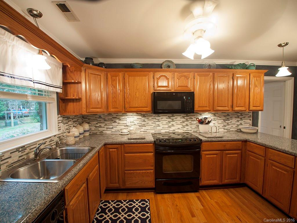 311 Dorsett Downs Fort Mill, SC 29708 - Photo 14 of 24 Gallery Image 14