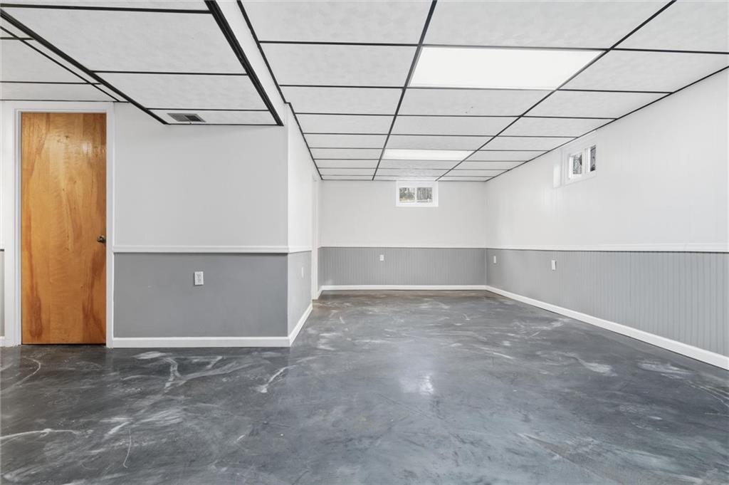 2055 Washington Road Pittsburgh, PA 15241 - Photo 25 of 31 a view of a room with rack on the wall