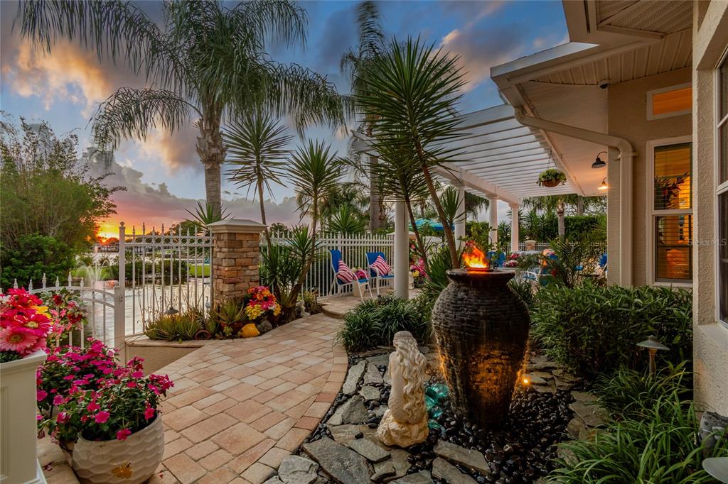 5851 Cachette De Riviera Court New Port Richey, FL 34655 - Photo 9 of 83