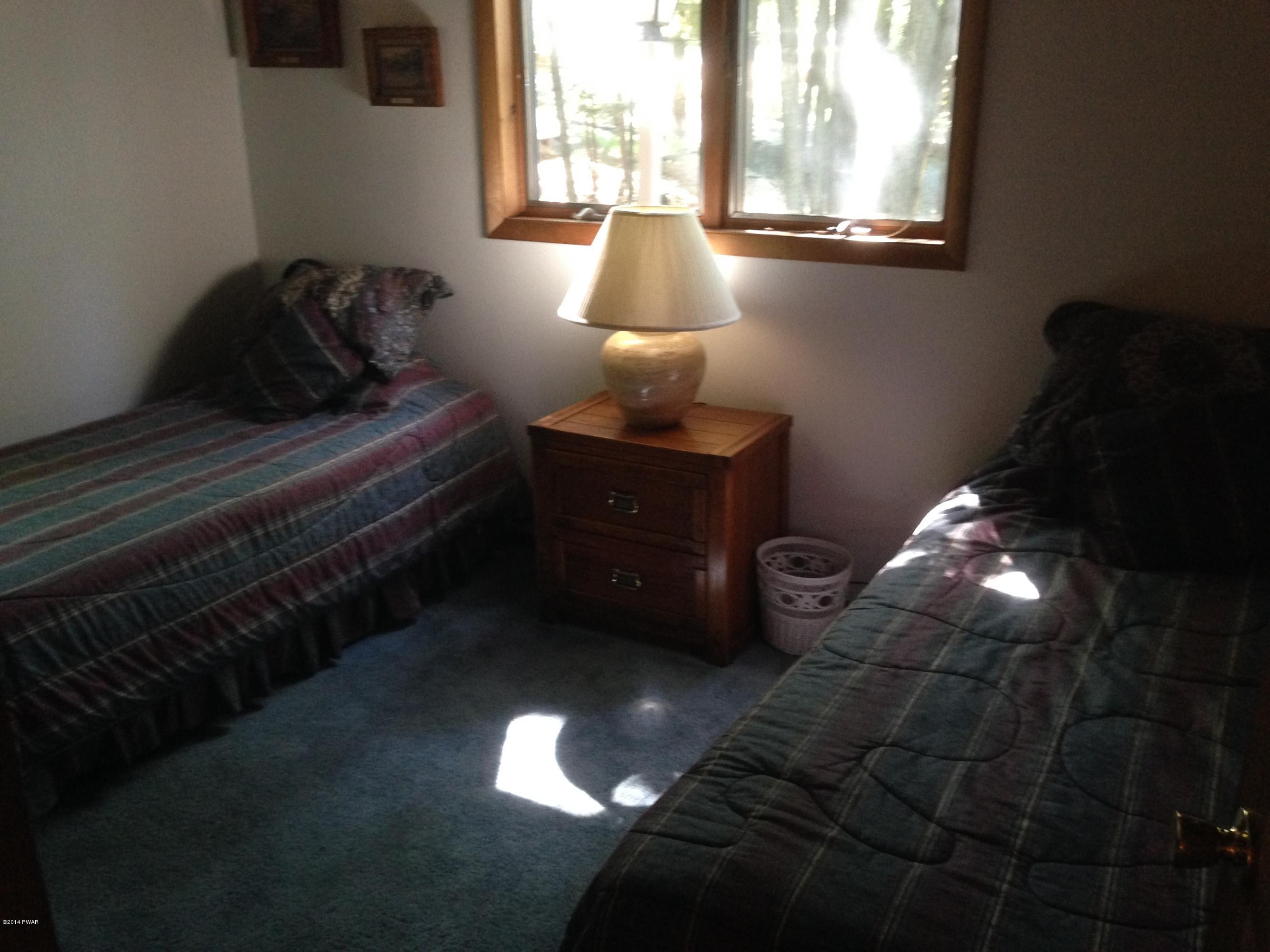 113 Boulder Point Road Lakeville, PA 18438 - Photo 10 of 28 Gallery Image 10
