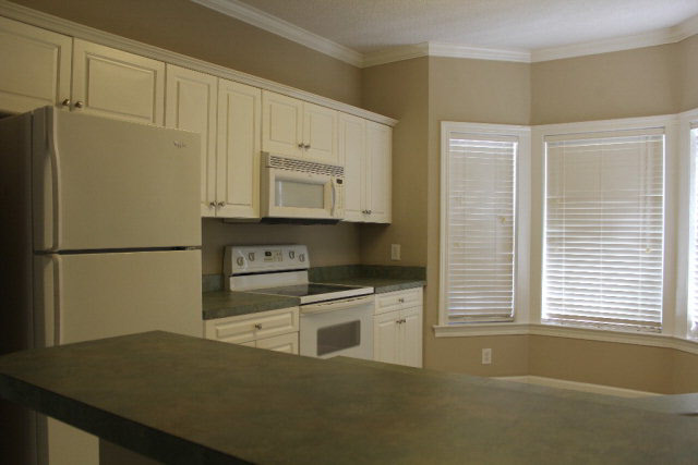 430 West Fort Morgan Road, Unit 702 Gulf Shores, AL 36542 - Photo 7 of 24 Kitchen