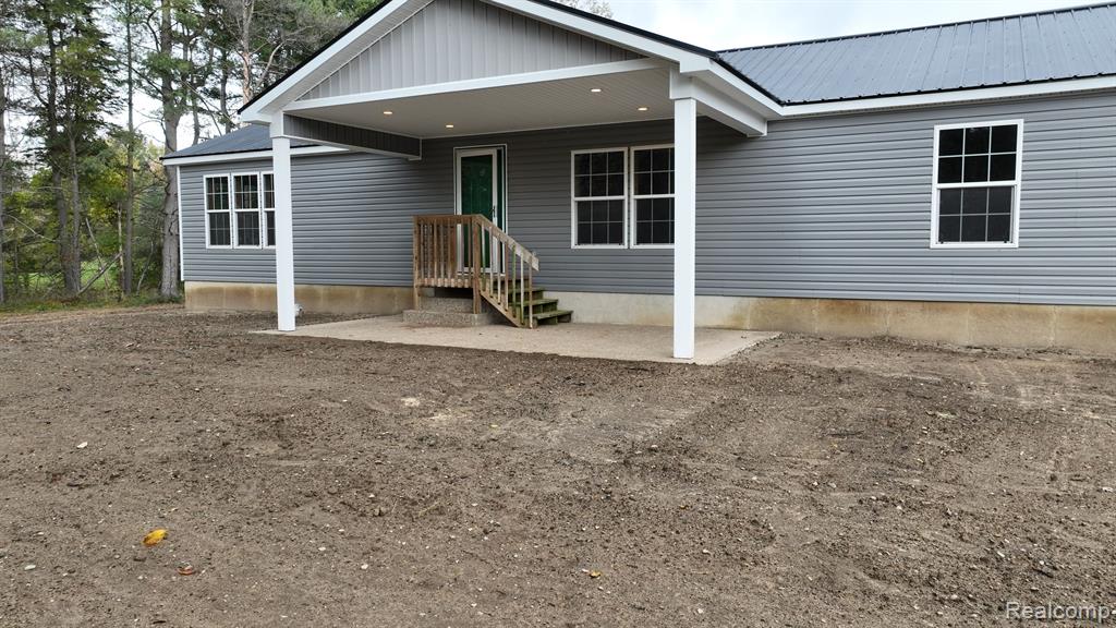 4393 South Lake George Road Dryden, MI 48428 - Photo 33 of 36