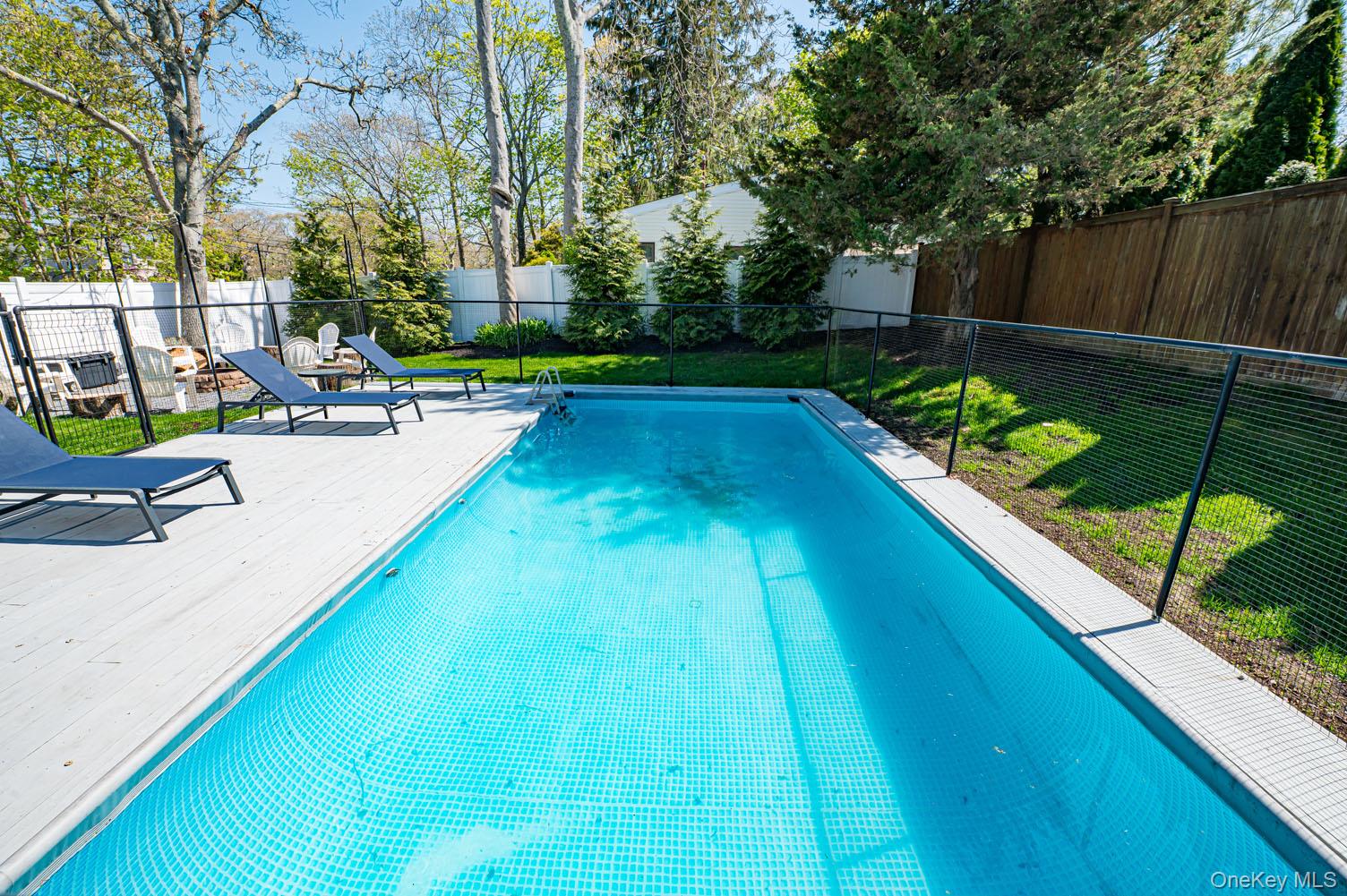 48 Springville Road Hampton Bays, NY 11946 - Photo 11 of 46