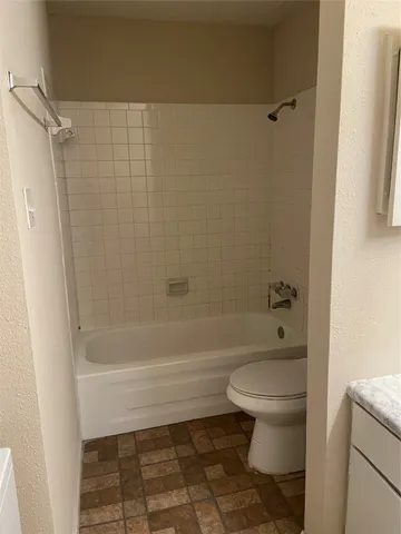 $750 | 12500 Sandpiper Drive, Unit 4, Houston, TX 77035