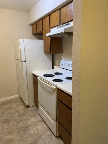 $750 | 12500 Sandpiper Drive, Unit 4, Houston, TX 77035