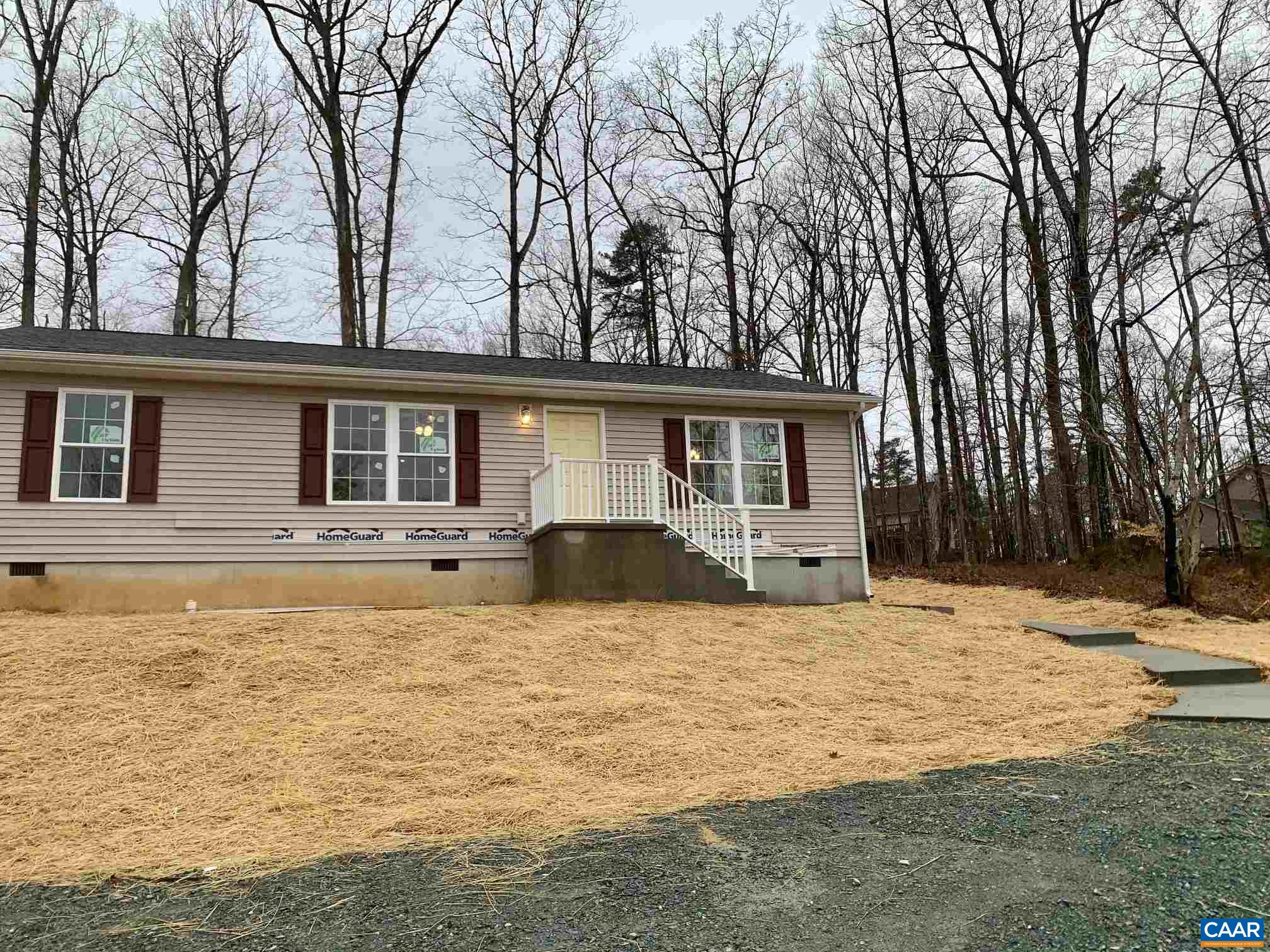 6 Windy Way Palmyra, VA 22963 - Photo 1 of 8 a front view of a house with a yard