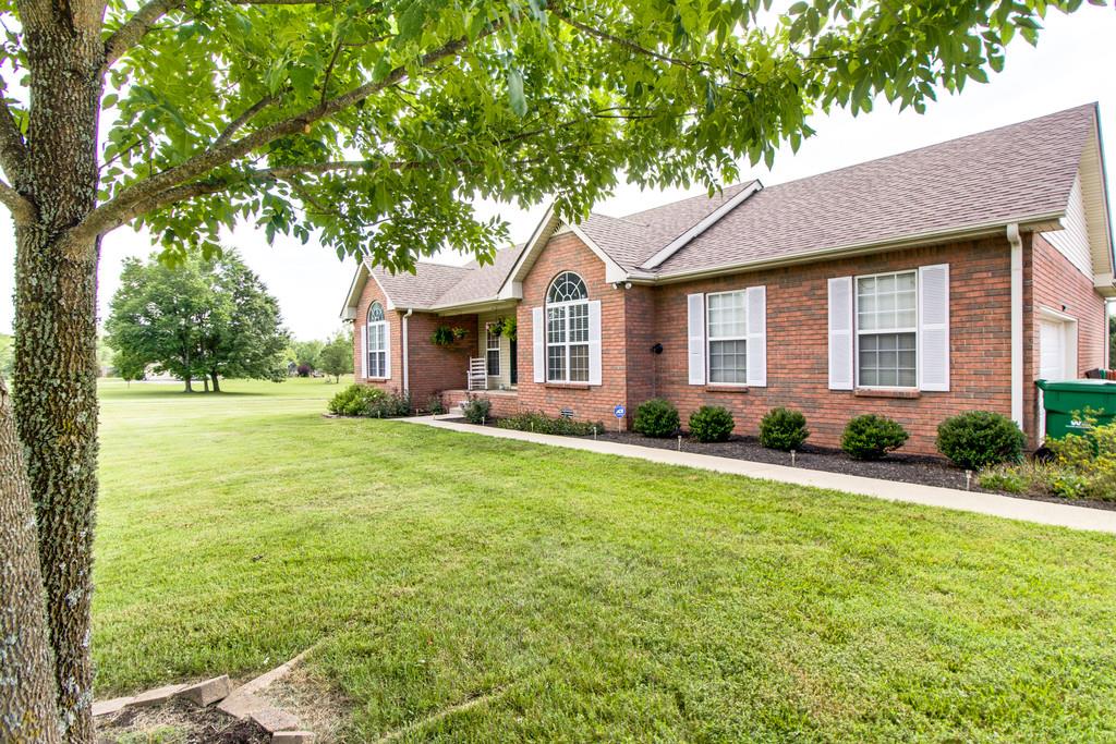 392 Cedar Grove Road Lebanon, TN 37087 - Photo 3 of 28 a front view of a house with a yard
