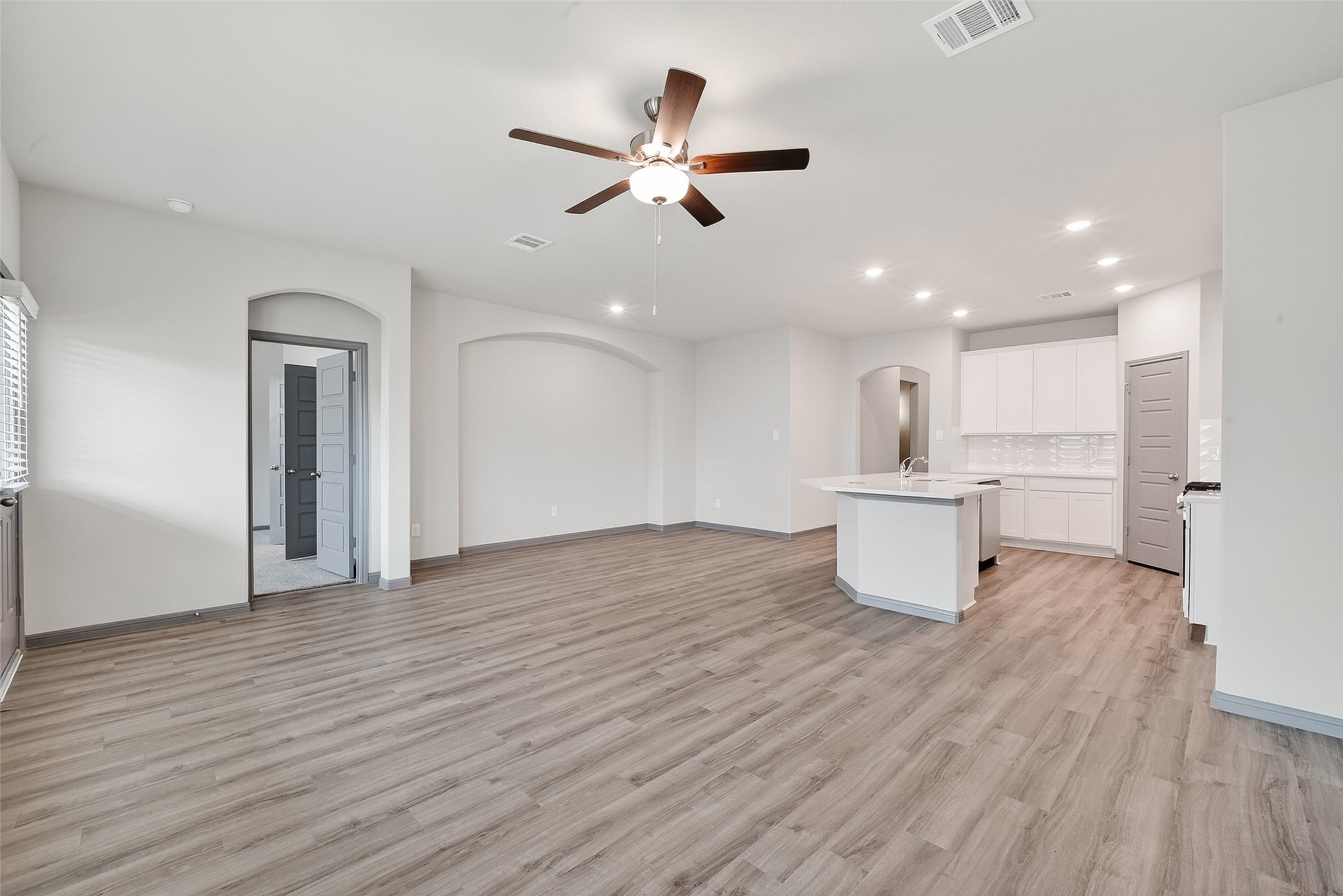 2119 Spring Hollow Drive Baytown, TX 77521 - Photo 18 of 37