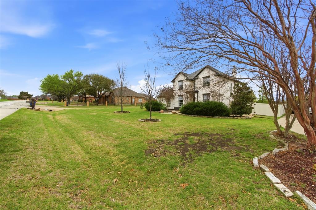 906 Valley View Avenue Red Oak, TX 75154 - Photo 3 of 40