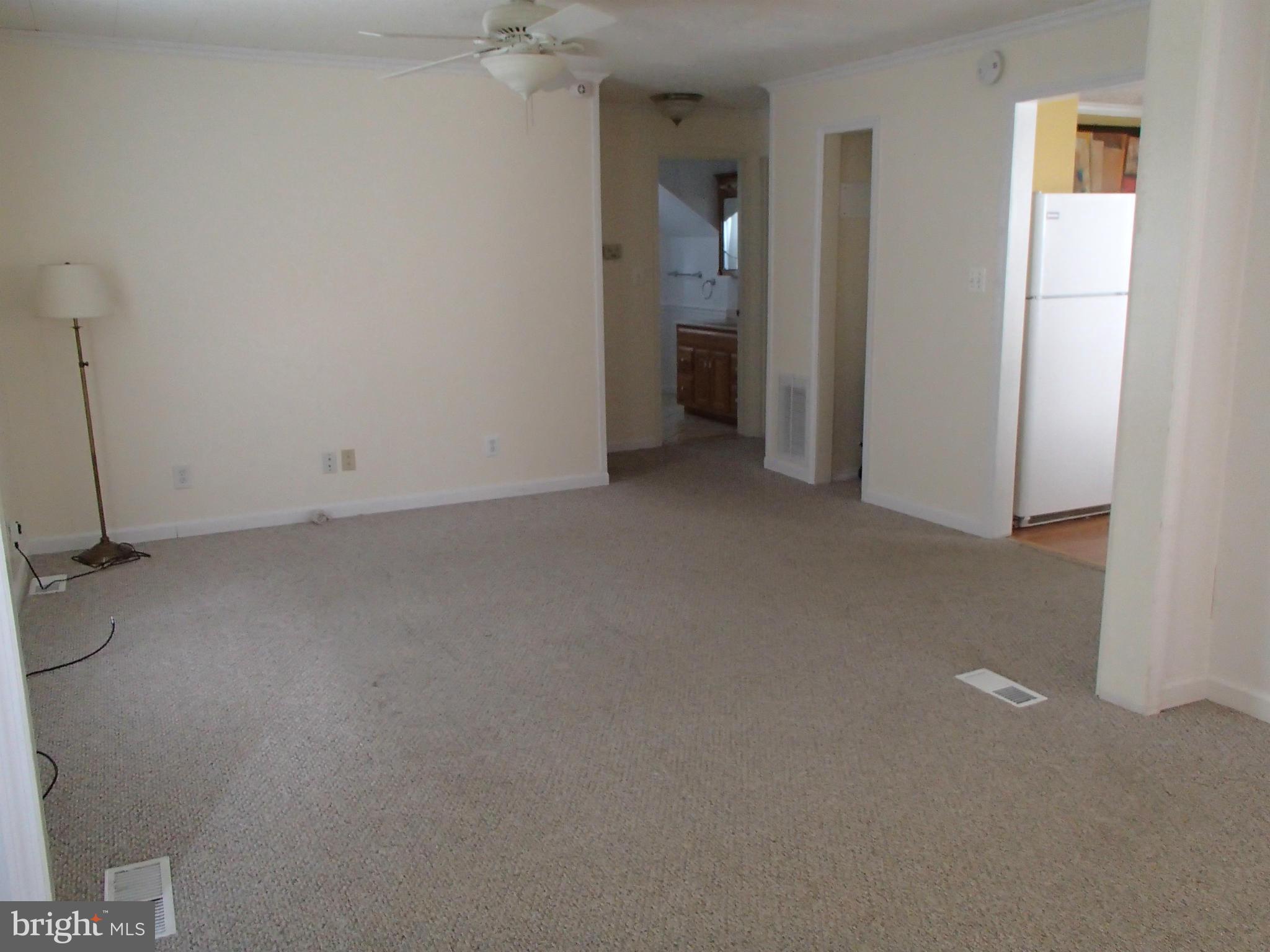 8174 Lea Road Pasadena, MD 21122 - Photo 13 of 29 Living Room