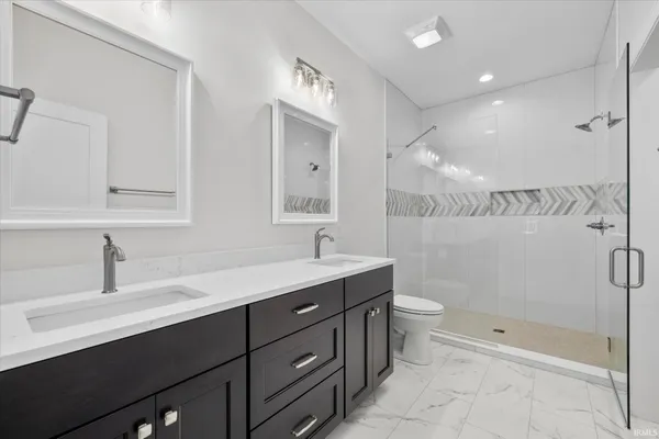 $589,000 | 925 West Baywood Drive, Bloomington, IN 47403