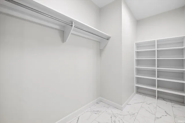 $589,000 | 925 West Baywood Drive, Bloomington, IN 47403