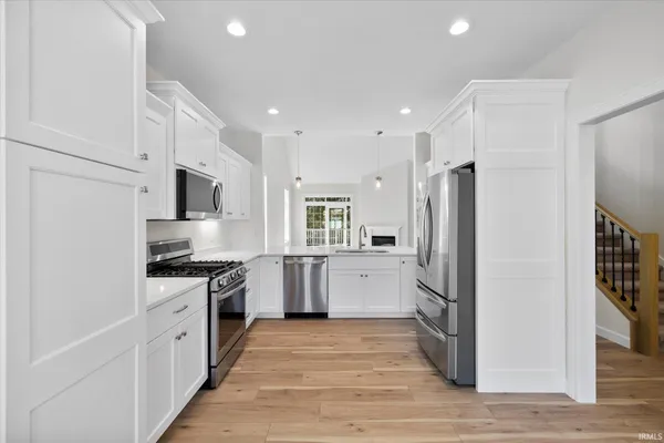 $589,000 | 925 West Baywood Drive, Bloomington, IN 47403