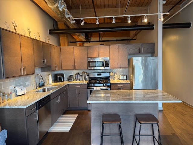 445 East Illinois Street, Unit 6404 Chicago, IL 60611 - Photo 4 of 23