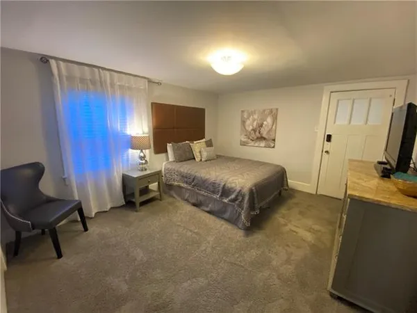 $1,600 | 930 Jackson Avenue, Unit 3, New Orleans, LA 70130