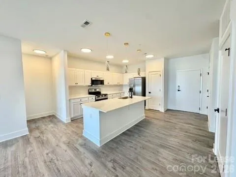 $1,685 | 175 West Black Street, Unit 407, Rock Hill, SC 29730