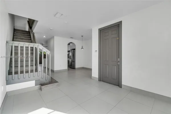 $2,380 | 1720 Northeast 33rd Avenue, Unit 1045, Homestead, FL 33033