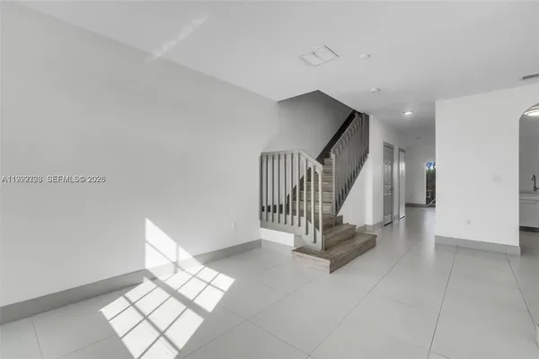 $2,380 | 1720 Northeast 33rd Avenue, Unit 1045, Homestead, FL 33033