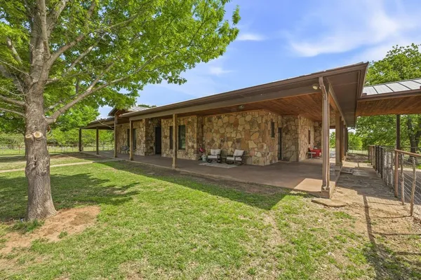 $699,000 | 199 Reger Road, South Bend, TX 76481