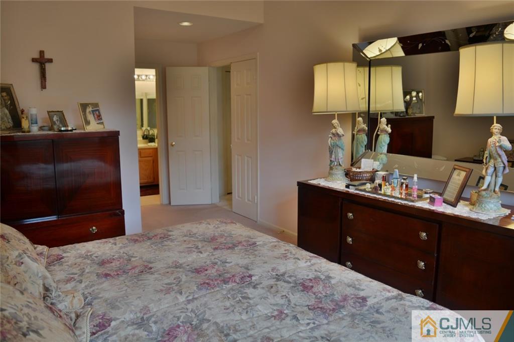 63 H Winthrop Road Monroe Township, NJ 08831 - Photo 17 of 19 Gallery Image 17