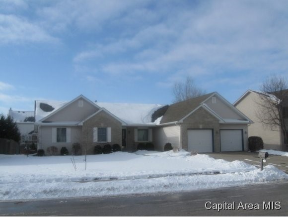 2101 Redlands Drive Springfield, IL 62711 - Photo 1 of 8 Gallery Image 1