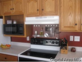 2101 Redlands Drive Springfield, IL 62711 - Photo 5 of 8 Gallery Image 5