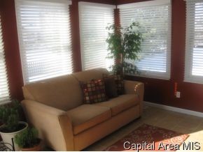 2101 Redlands Drive Springfield, IL 62711 - Photo 7 of 8 Gallery Image 7