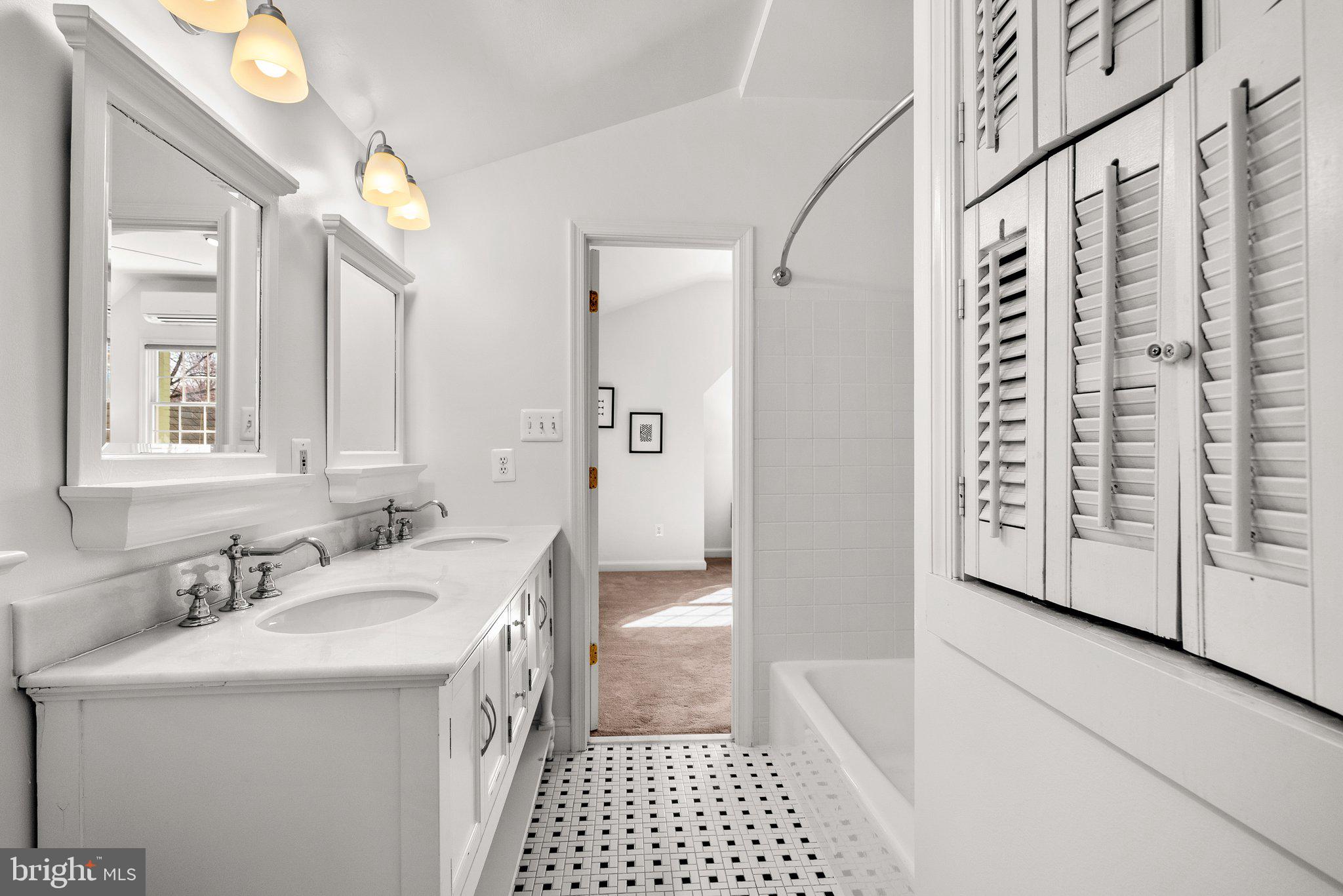 10207 Cherry Tree Lane Silver Spring, MD 20901 - Photo 29 of 53 Gallery Image 29