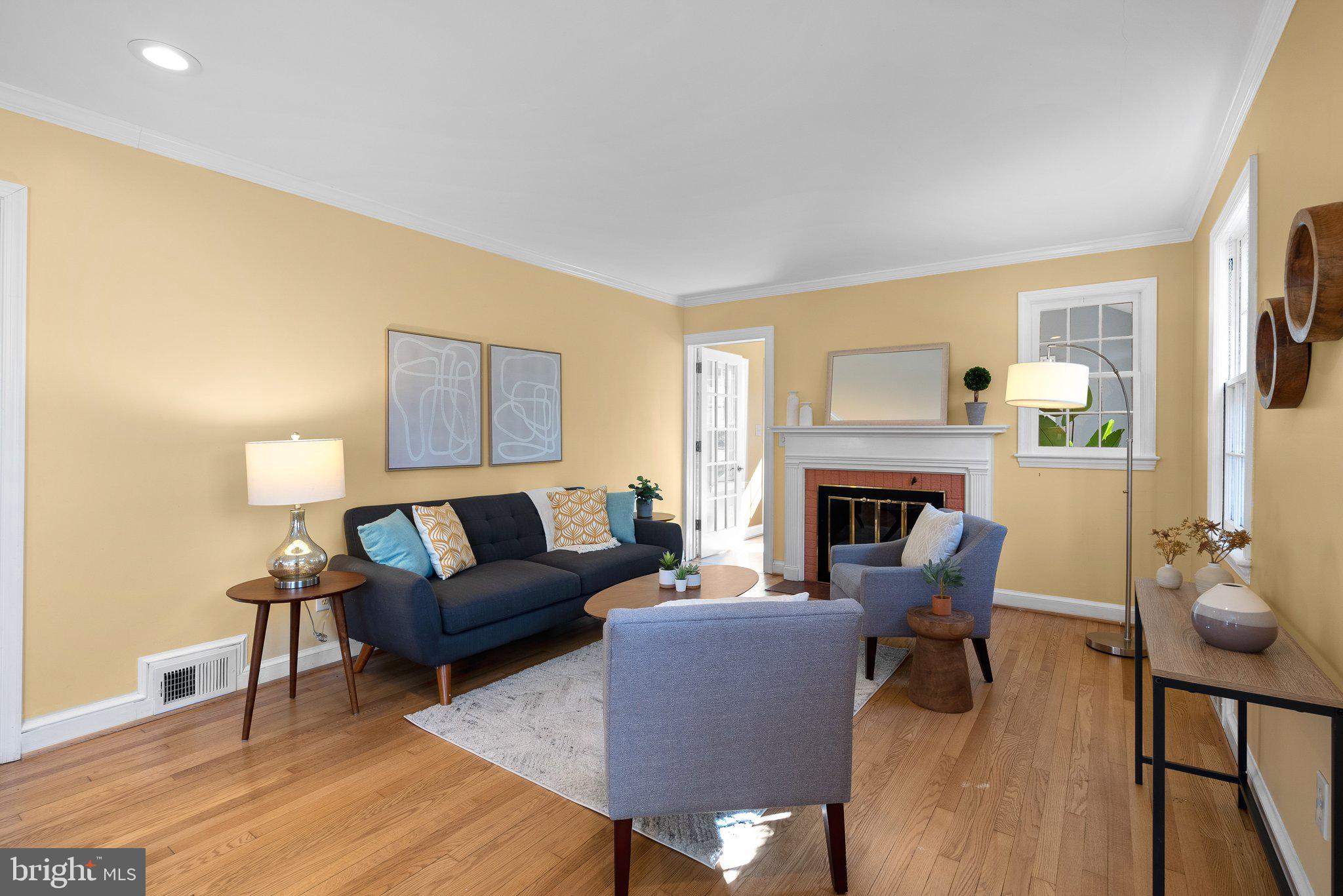 10207 Cherry Tree Lane Silver Spring, MD 20901 - Photo 9 of 53 Gallery Image 9