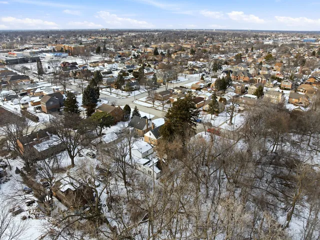 $310,010 | 6911 West Niles Terrace, Niles, IL 60714