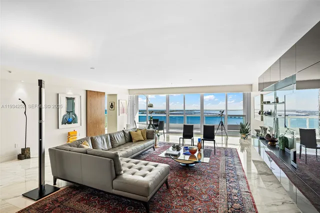 $2,925,000 | 1643 Brickell Avenue, Unit 2304, Miami, FL 33129