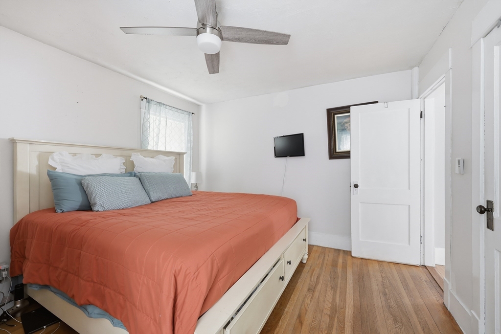 51-53 Ridgewood Avenue Holyoke, MA 01040 - Photo 20 of 42