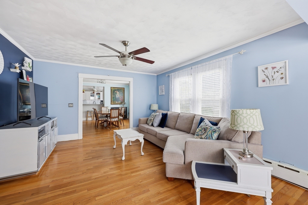 51-53 Ridgewood Avenue Holyoke, MA 01040 - Photo 5 of 42