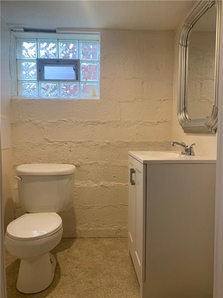 224 Rothman Street Arlington, PA 15210 - Photo 14 of 19 Gallery Image 14