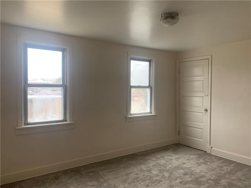 224 Rothman Street Arlington, PA 15210 - Photo 10 of 19 Gallery Image 10