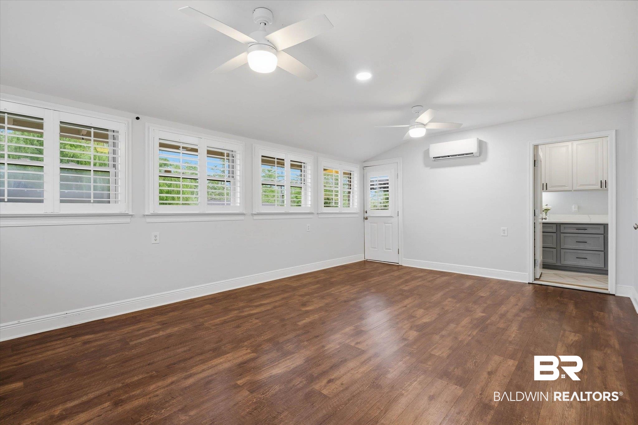 3801 Point Road Mobile, AL 36619 - Photo 18 of 55 Empty room