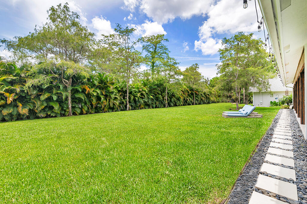 8852 154th Road North Palm Beach Gardens, FL 33418 - Photo 33 of 41 8852 154 Court N